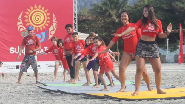Surf Para Todos adia início das atividades devido às chuvas no Guarujá e acontecerá de 26 de setembro a 03 de outubro | Es...